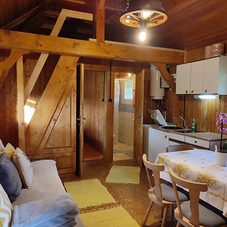 Beehive Cabin On A Farm Radovljica Exterior photo